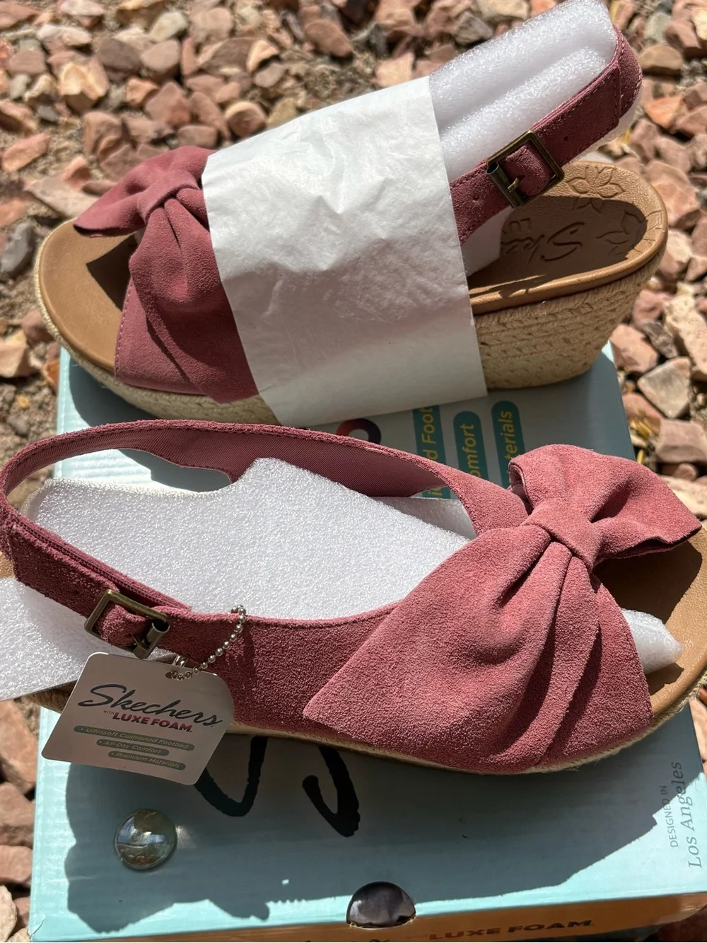 Skechers Brit-TRIPPIN~BOW Rose Leather Espadrille Wedge Sandals Size 8 NIB
